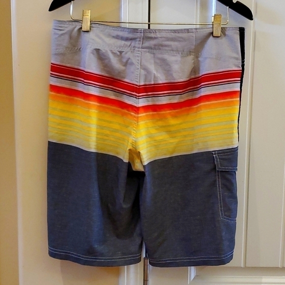 Mossimo Men's Swim Trunks Size 34 - Picture 2 of 6